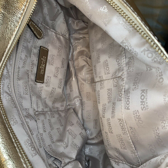 Michael Kors Gold Leather HandBag Authentic Clean Like New slouchy boho chic - Picture 4 of 4
